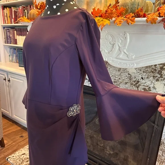 Alex Evenings Plum colored dress - knee length - Picture 2 of 5